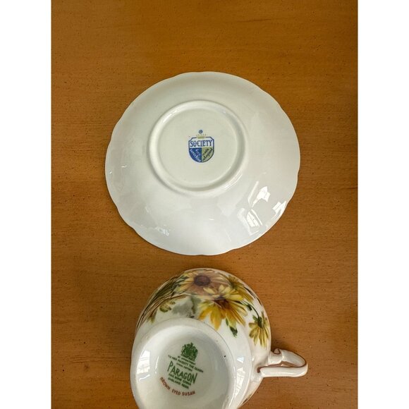 Paragon Bone China Tea Cup & Saucer Set With Sunflower Design Gold Trim Vintage - Picture 6 of 6